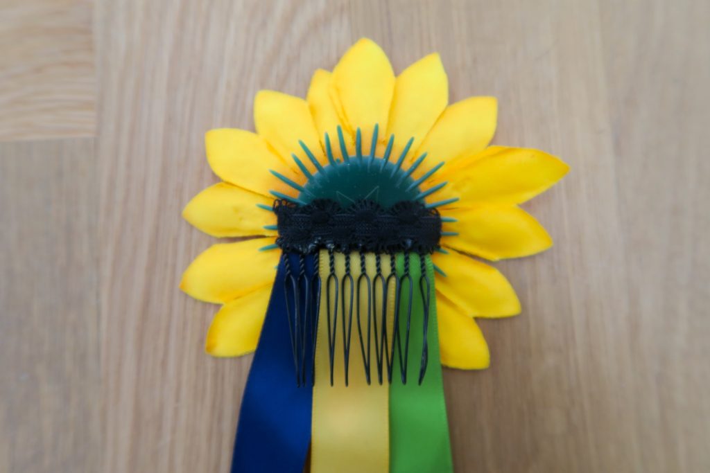 Back Sunflower Hairpiece with comb